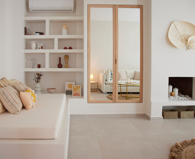 room-gallery/batsiprivatehouse/room4.jpg